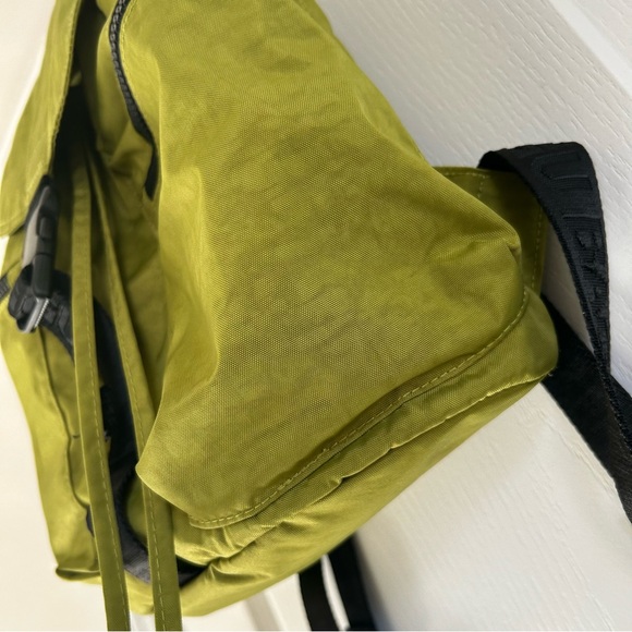 BAGGU Avocado Sportpack Backpack - Picture 3 of 6